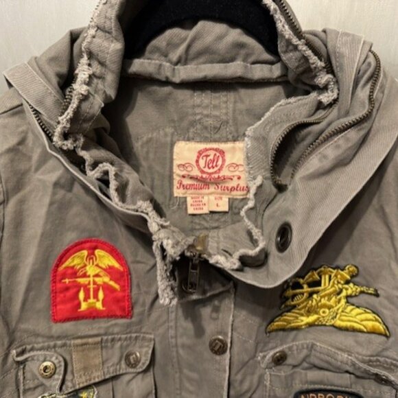 Vintage Military Bolero Cargo Jacket / Parka with Patches & reversible hood - Picture 8 of 16